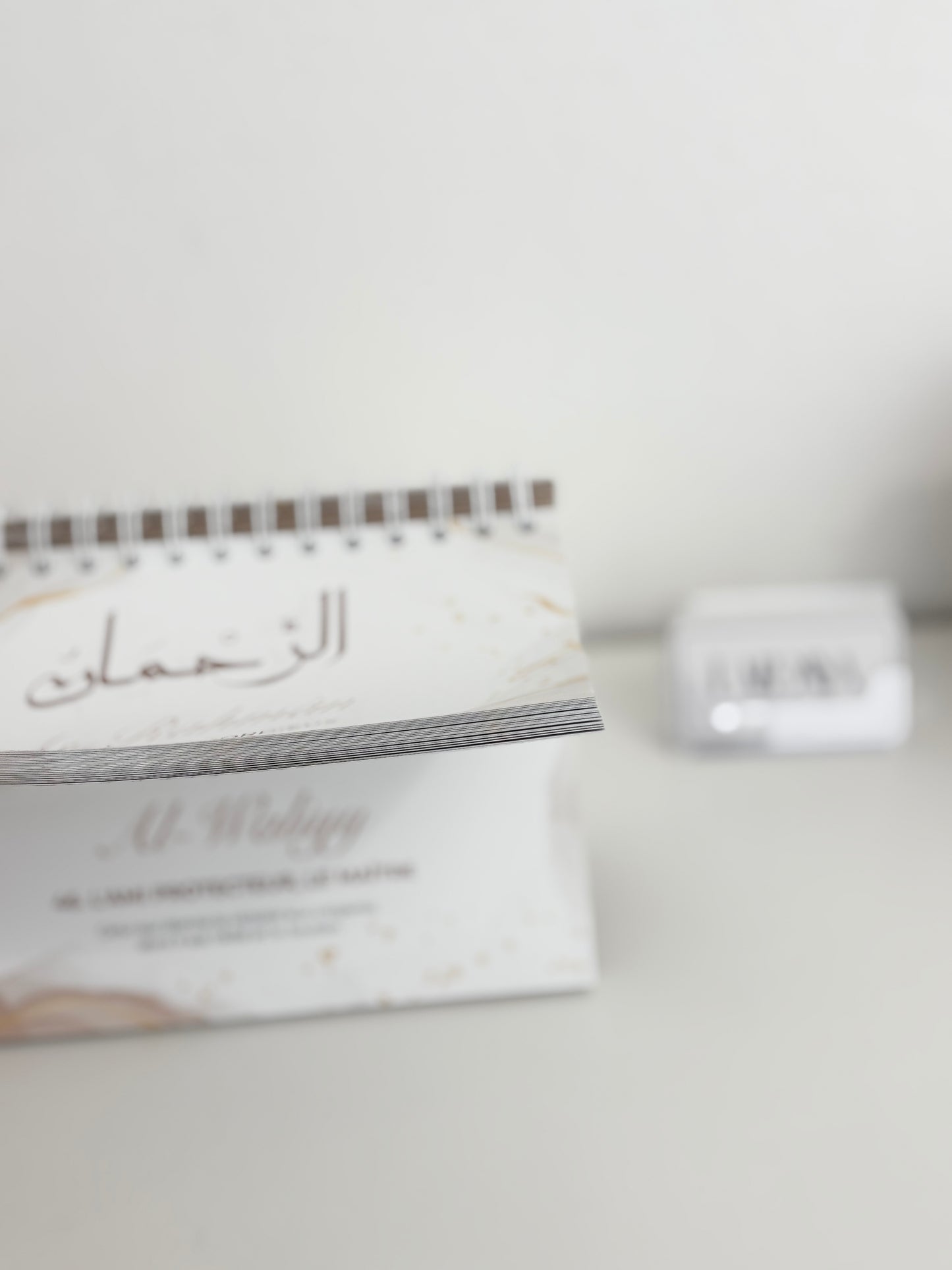 Calendrier chevalet - 99 noms d’ Allah