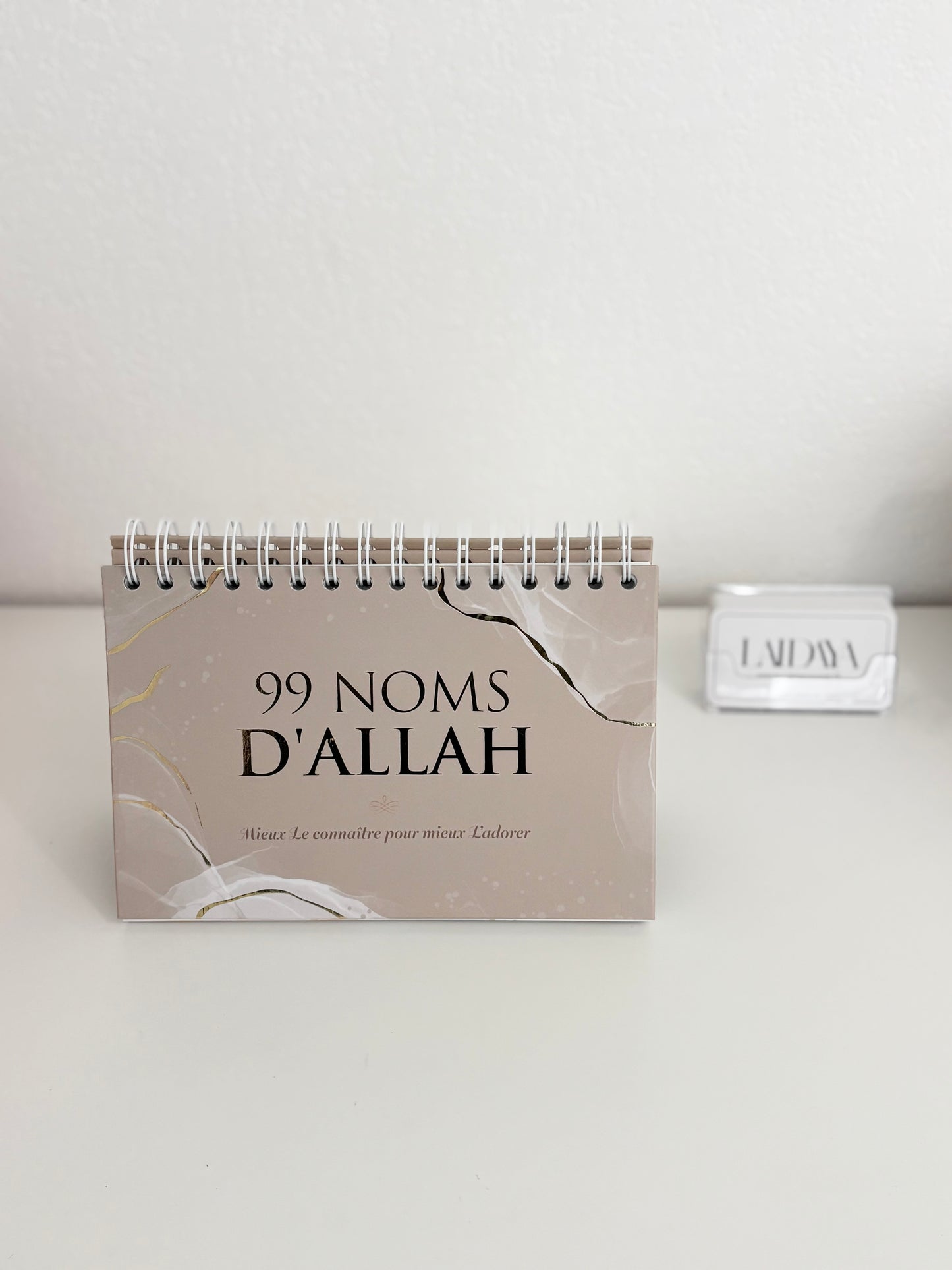Calendrier chevalet - 99 noms d’ Allah
