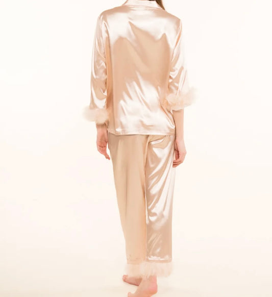 Pyjama Plume, nude